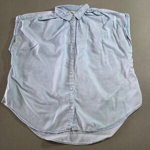 a.n.a a new approach Light Wash Chambray Sleeveless Button Down Shirt 0X Woman